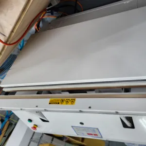 Pneumatic vacuum packaging machine